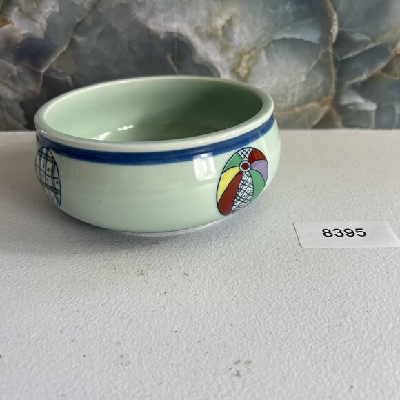 Asian Ceramic Bowl 5" Beach Ball Hand Painted & Signed - Picture 10 of 10